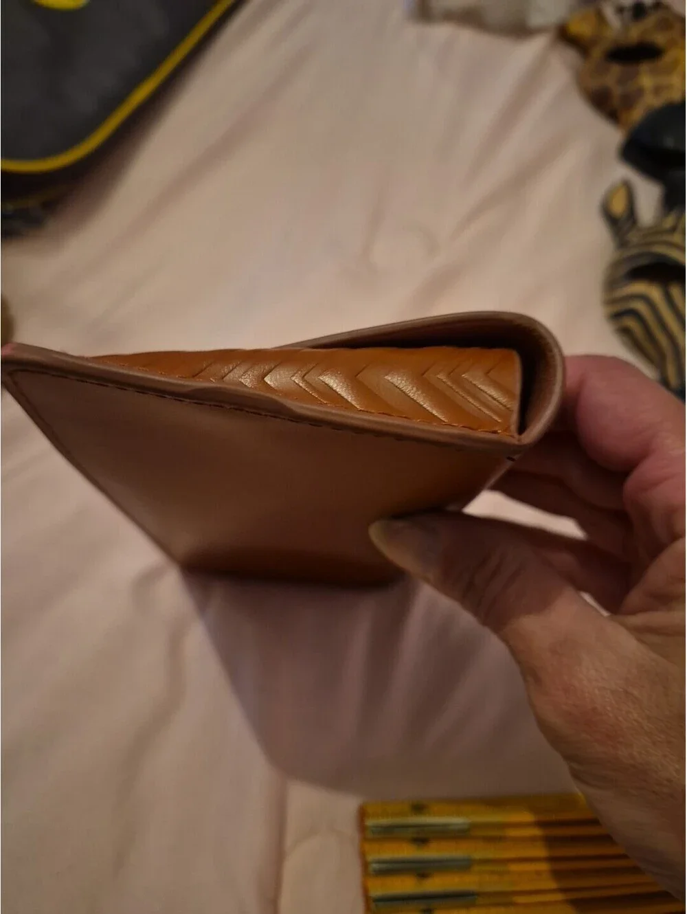 MISSONI TAN LEATHER SUNGLASSES CASE FELT LINED MAGNETIC CLOSE NWOT